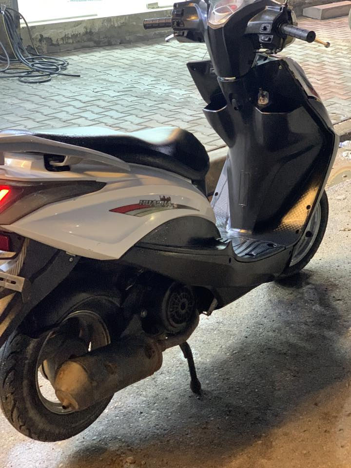 دراجه هوشا هندي للبيع 
مفتوحه مره وحده رايمر 
كلشي شغال بيهه ترايك وين ما تريد 
للاستفسار***********
