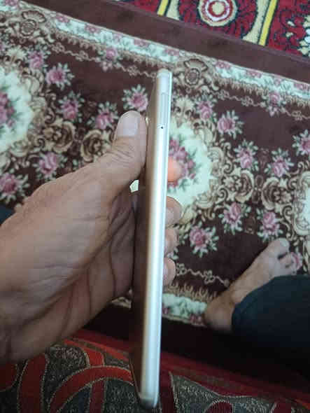 هواوي ميت 10 لايت كفاله عامه وبيه ضمان ذاكره 64/4 السعر 75 للاتصال ***********
