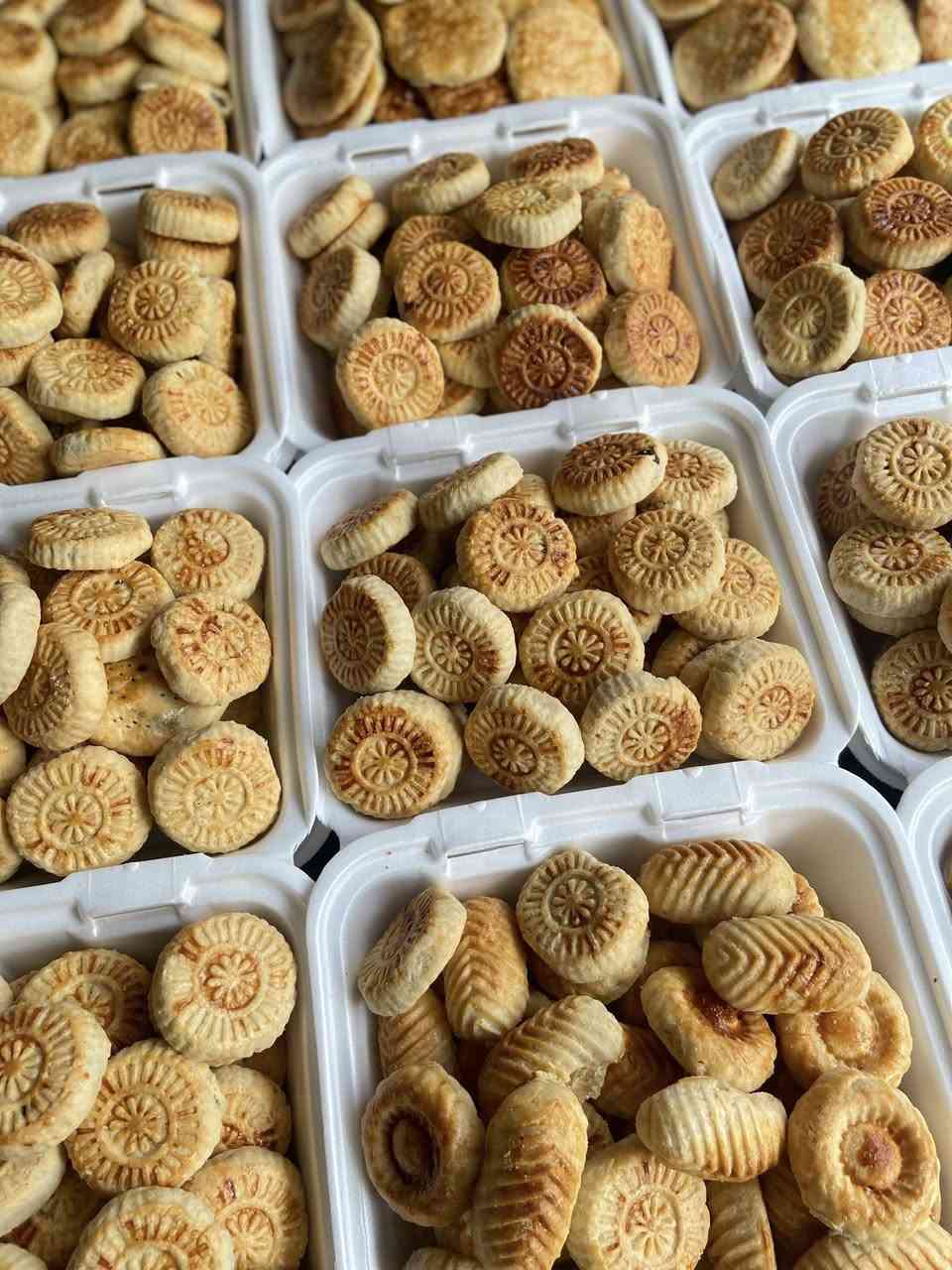 يا مساء الخيّر والعافيه ❤️😎 جزء بسيط من صور شغل كليجة اليوم عليكم بألف عافيه 🥹

لا أحلل استخدام صور شغلي 🥰

الحجز مفتوح يومياً على الكليجة طول فترة شهر رجب للحجز راسلونا خاص وتدللون 
التوصيل متوفر لجميع مناطق الكوت 🚗 
رقم الاتصال ***********
رقم الواتساب ***********
