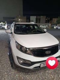 مكلف بالنشر  كيا سبورتاج موديل 2015 سيارة مكفولة من الصبغ ، محرك جديد ...