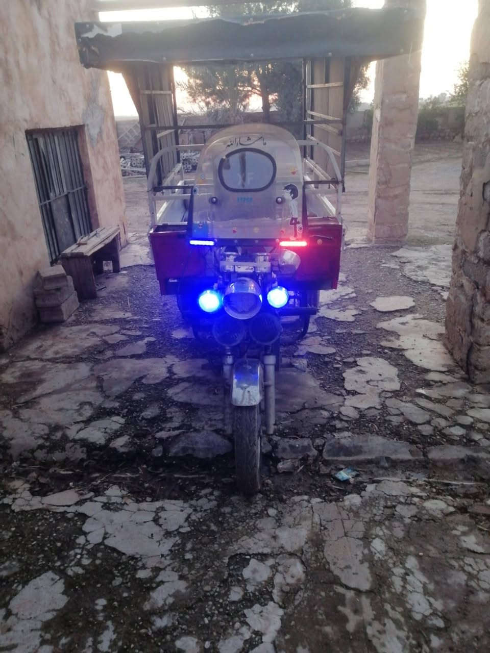 سلام عليكم للبيع ستوته موديل 17 كل عيب مابيهه نكره سلف شرط ركبه ماملحومه كهربائيات شغاله  سعر 875 وبيهه مجال  ..***********
