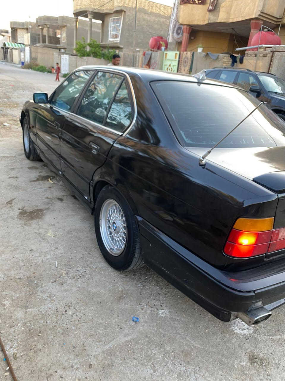 BMW 525 كير عادي
سياره جاهزة وخير من الله صدر امامي خلفي جديد كير ومكينه خير من الله تبريد شغال السياره مصبوغة عام جماليه رقم بغداد تحويل ثاني يوم السعر 48 وبيها مجال 
الاتصال ***********
