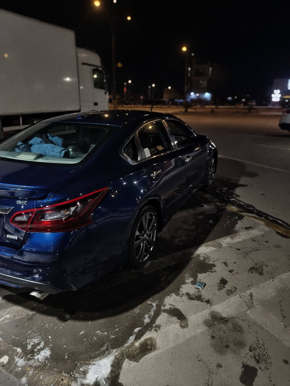 سلام عليكم نيسان التيما ٢٠١٨  SR
كير  مال ٢٤ توني شاده ماصالي اسبوعين 
مكينه ٢٥٠٠ cc خير من الله 
حداديه نقصها بس طبله
سياره واكعه عليها سقيفه 
مذيه القماره بس بارد
والتكمه والبيبان صبغ مالت الله سياره صفحه اليمنى والجنطه والبجم ولا زلغ بس صفحت سايق مو حلوه يردالها تعمير 
بسمي سنويه ٣٠ توها داخله هزه مابيها أي نقص 
مكاني ناصريه 
رقمي *********** وتساب 
السعر ٩٥ وبيها مجال
