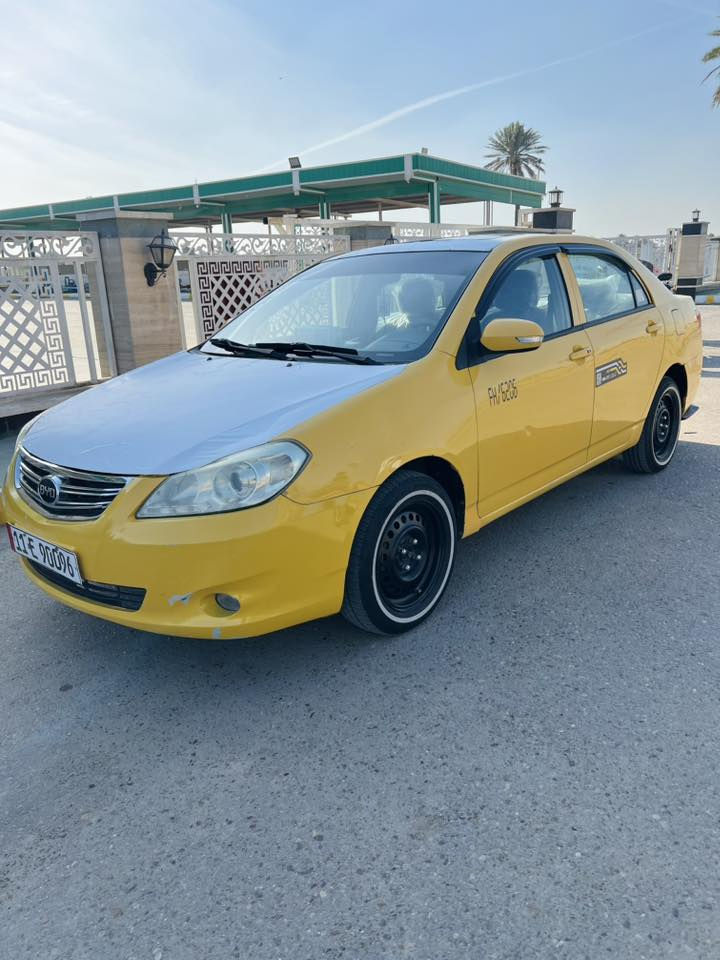 سلام عليكم BYD G3 للبيع سيارة
سيارة بدون ضربة ولا تبديل ولا صبغ 

مكينة وكير  هوندا يابان بل جيس المكينة صرلها شهر من مشدودة تبريد ثلج ❄️ صدر امامي خلفي حديد 

سنوية بسمي رقم بغداد سنوية 2030 مصفرة هيئة وخط وبحث وغرامات ما عليها الف 

مكاني بغداد محمودية ***********
