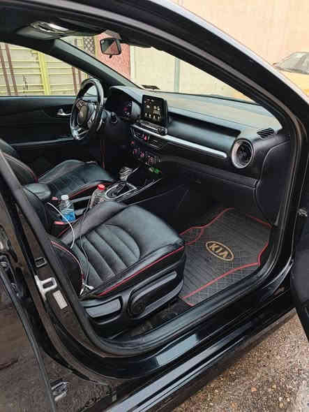 سلام عليكم فورتي ٢١داخله ب٢٣ معوقين فول جي تي بعدله سنتين وصير حره ماشيه ٥٥ كير محرك مكفولات بس بنيد مبدل ١٢٠وبيه مجال بسيط ***********
