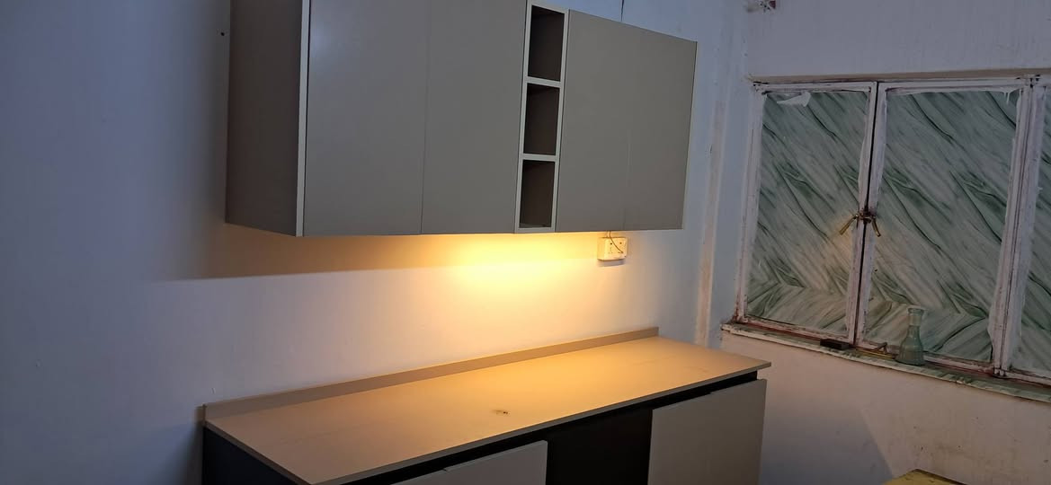 كاونتر خشب mdf
ابو غريب النصر والسلام
السعر ٣٢٥
***********
