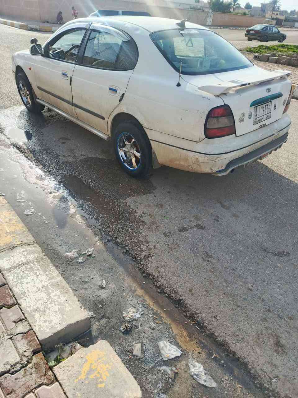 السلام عليكم.
دايو لكنزا للبيع موديل 1999 .. 

گیر ومحرك بشرط والسیاره شرط التحویل.. سنویه لل29.... السعر 42 وبیها مجال.... مکان السیاره دیالی..... 

للاستفسار ‏‪‏‪***********‬‏
