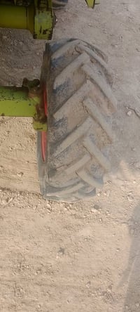 تأيرات  للبيع مال حاصوده كلاس للبيع حجم 15تايرات جدد ستفسار 0783180635...