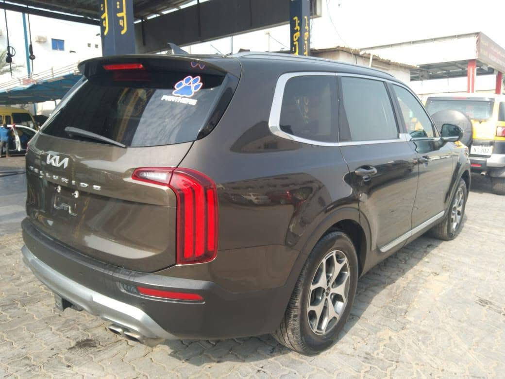 السلام عليكم ورحمة الله وبركاته. .
______________________________________

اسم السيارة:كيا تولرايد. 

زيتوني مميز 

المديل :2022 فول

الضرر: بنيد نفسه وجاملغ مبدال 

————————————————————————

1-حجم المحرك 6 سلندر 3800. 

2-بصمه ابواب وتشغيل عن بعد. 

3-فتحه سقف 

4-زنون عالي ناصي آصل. 

5-اشاير مري. 

6-الكراسي الامامية كهرباء. 

7-جنطة كهرباء. 

8-حساس امامي خلفي. 

9-كامرة خلفي دوارة. 

10-تحديد مسار. 

11-مانع اجتياز جانبي. 

12-كنترول خلفي منفصل للتبريد. 

13-تحكم مناخي منفصل. 

14-تحكم ستيرن جهيتن. 

15-وضعيات القيادة. 

16-تبريد وتدفئة الكراسي الاماميةو الخلفية 

17-ستائر جانبية

18-شاحن لاسلكي ومنافذ ups كافة المقاعد  

*وباقي الموصفات المعروفة 

السعر مناسب تواصل على ***********
