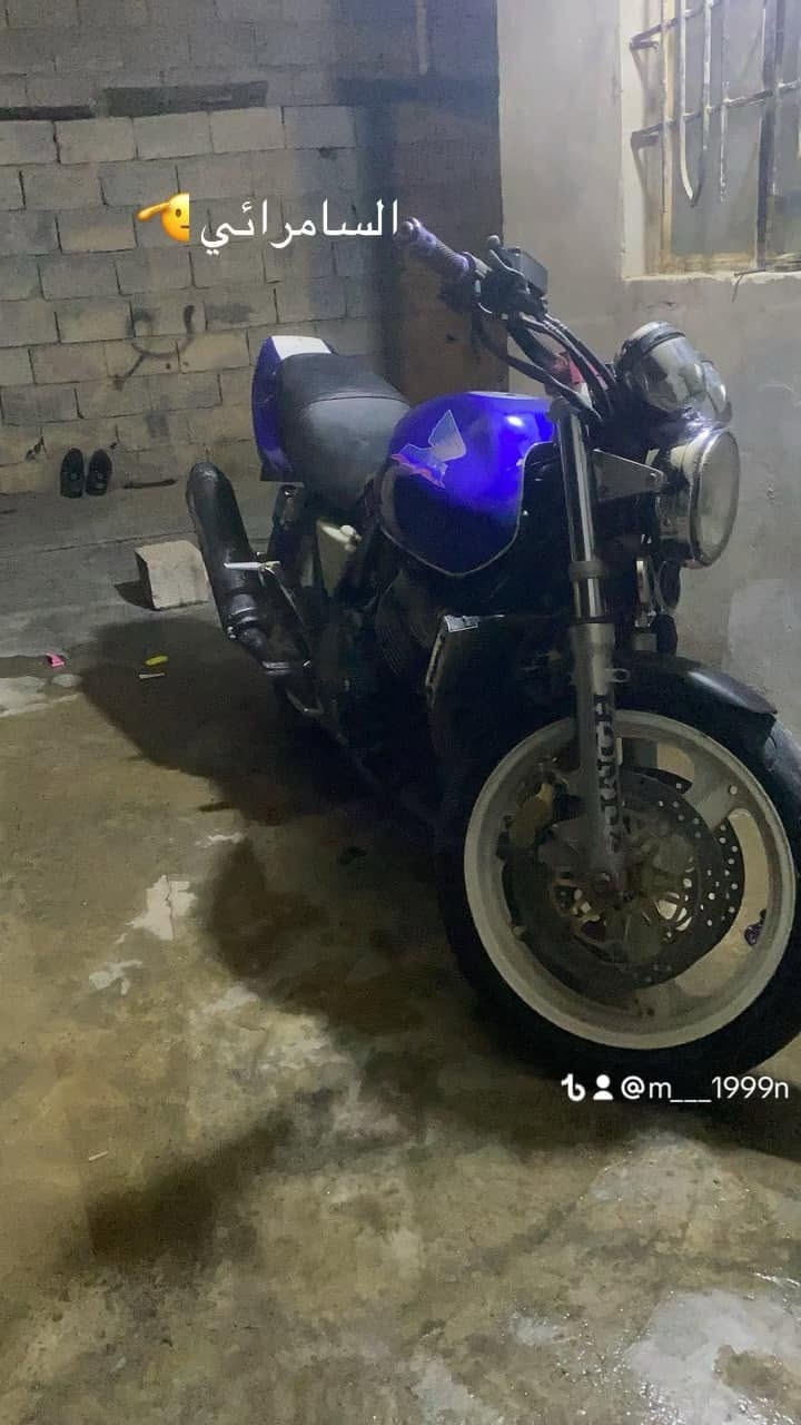 سلام عليكم من رخصت مدير كروب بطحه شيبي فور جيل اول. مكينه وكير مابيها  شي بس عايزها ترتيب بيع ومراوس رقم الهاتف ***********
