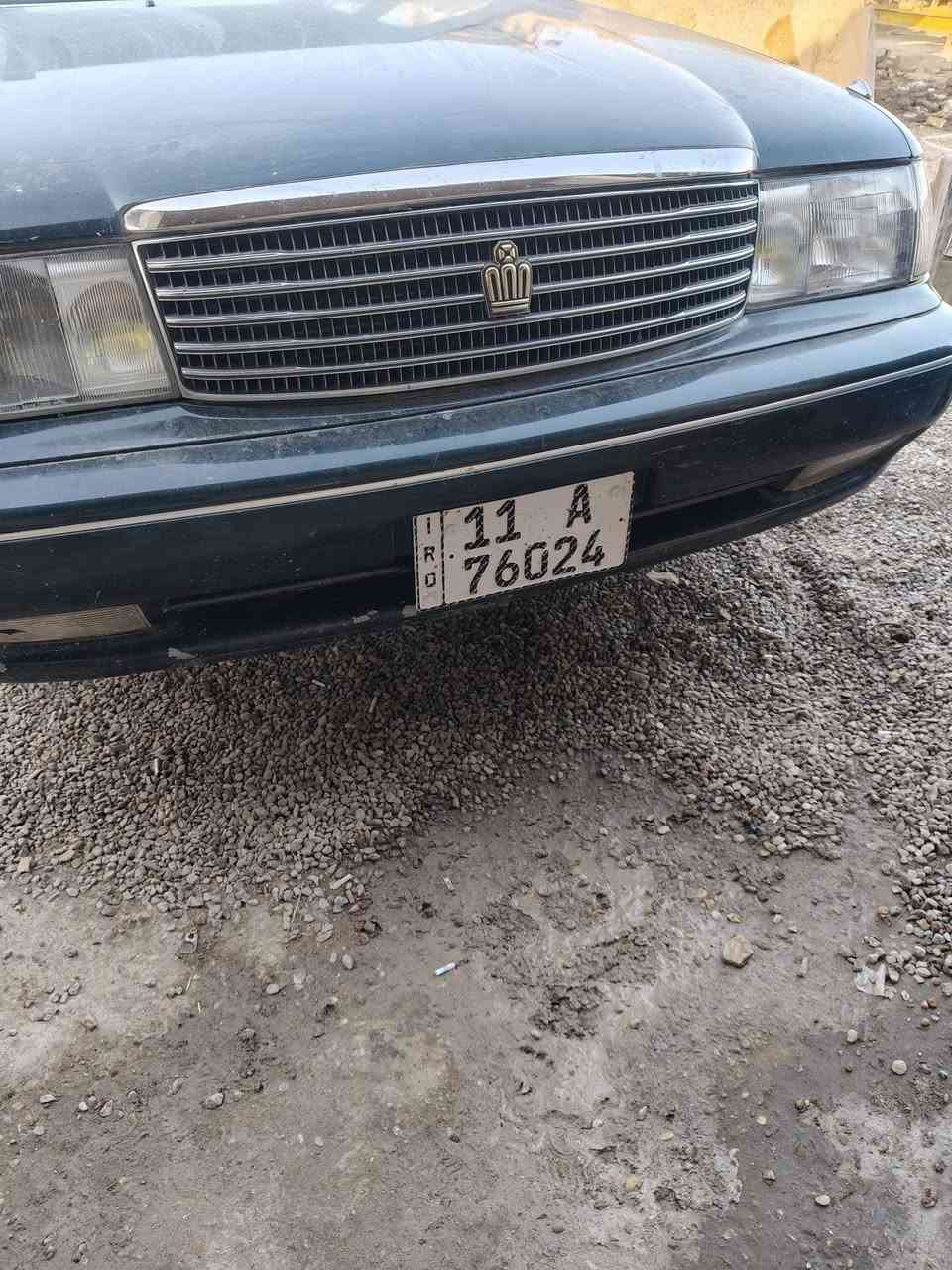 سلام عليكم سياره للبيع السياره يسره بلاد بلاد مامحوره موديل 92 سياره مصبوغه عام مامدعومه ما مكلوبه مكينه كير اكسل مكفول رقم بغداد سنويه لل 31 اليوم كملت الرقم سياره يرادلها غرفه فقط مكان السياره ديالى سعرها 85 ورقه و بيها شويه مجال ***********
