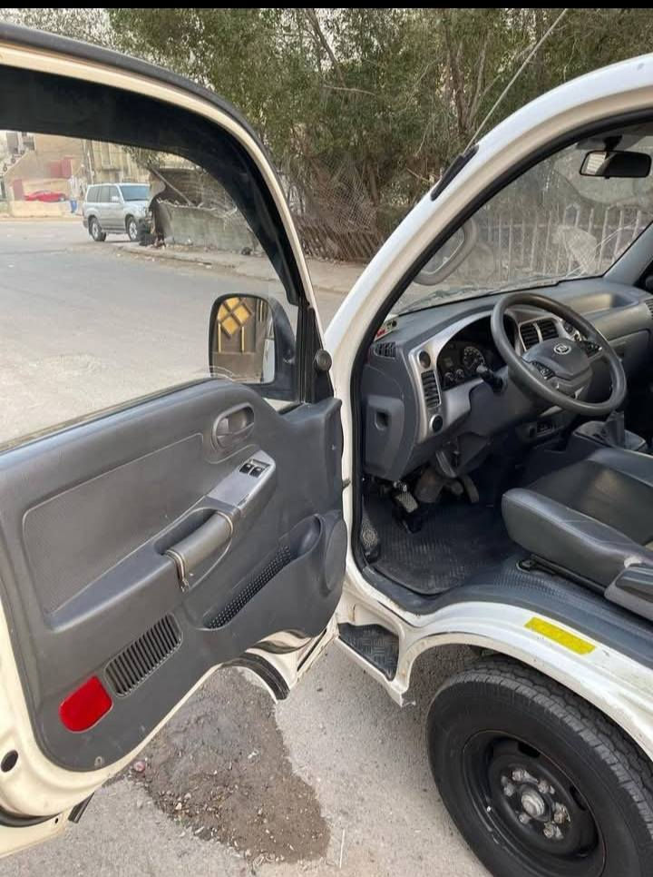 السلام عليكم ٢٠١٤ رقم انكليزي جديد واسط السيارة باسمي مكفولة كفالة عامة لا ضربة ولا صبغ ولا خياس كهربائيات كلها شغالة تبريد شغال صدر جديد مكينة كير اكسل مكفولات السيارة جديدة شاشة وكامرة مكان السيارة بغداد الرقم ***********
