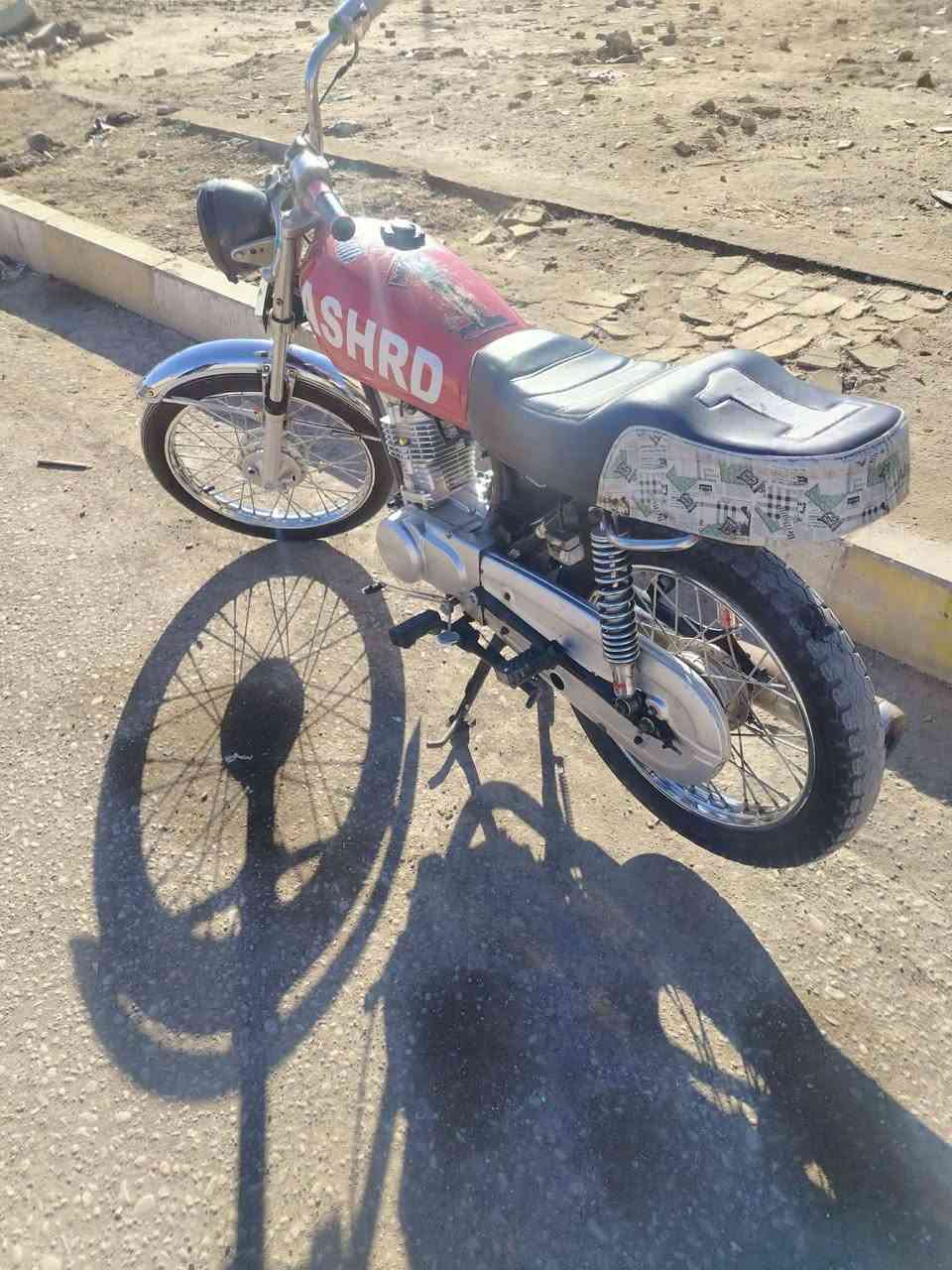 السلام عليكم دراجه للبيع كفاله عامه برغي ما مفتوح بيه السعر ٥٠٠ وبيه مجال ***********
