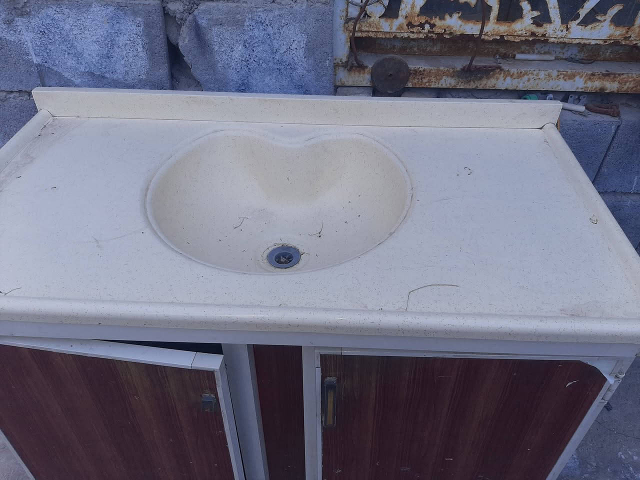 السلا عليكم من رخصت مدير الكروب المحترم سنك نضيف بدون اي ضرر الطول ١١٠ سانتيم بابين  السعر١٥٠ بي مجال قليل العنوان البصره ابوالخصيب شارع ابوالجوزي 
اي ستفسار ***********
