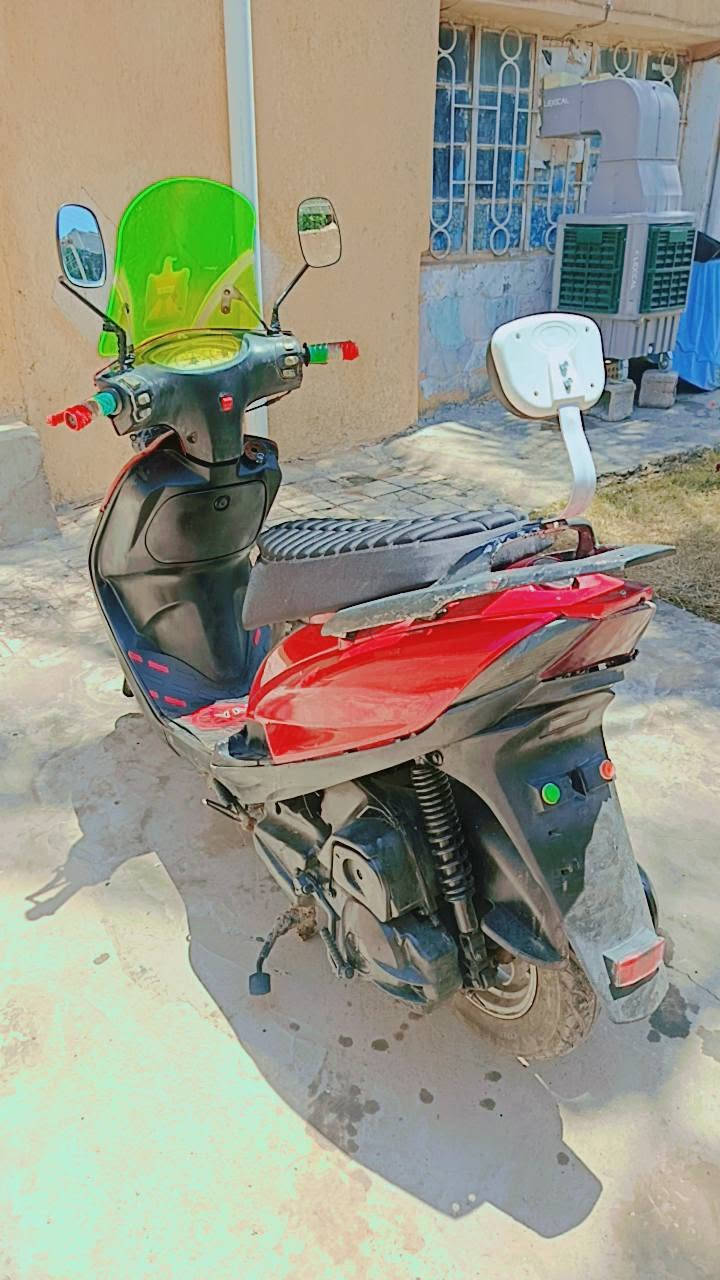 دراجة ماگس عدلة 🤝140 السعر 550ألف دراجة نظيفة  دوشمة جلد طبي جيب فيتر وياك (محرك) مامفتوح كاملة مكملة.. مع الجادر صيفي شتوي مطري.... رقمي *********** مكاني بغداد /الدورة،،، بلا زحمة عليك لا تعب نفسك وتجي وطلعلي شغلة تريد نقص من سعرة... اترك ولا تجي ولاتعلق. دراجة كدامك بلادية.. ماخذة رمبة قبل مدة مال جناي جنيتة... الحمد لله... سبب البيع محتاج... وششكرا"... منفيست مكاتبة بية موجودة

