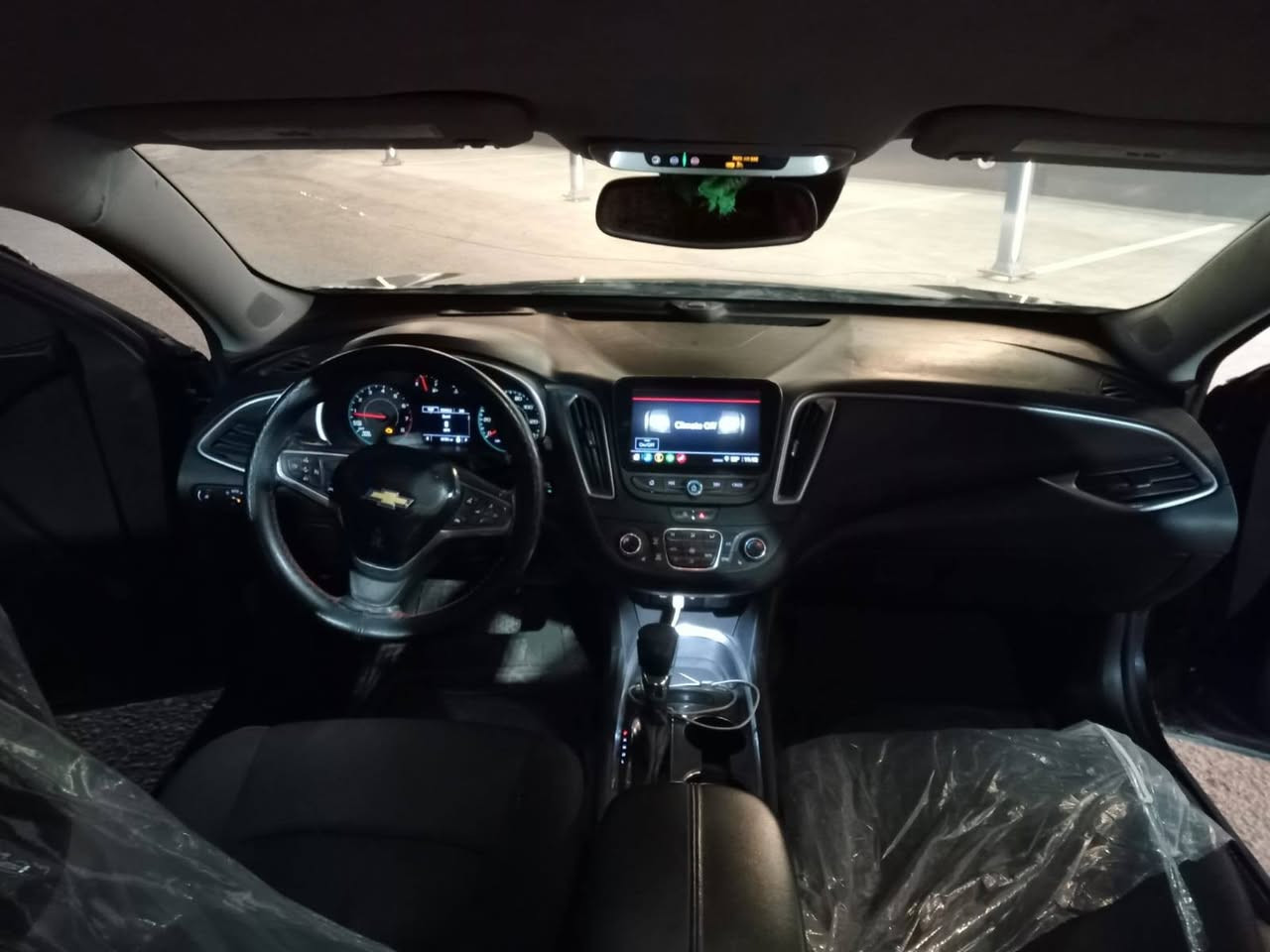 سياره شوفرليت ماليبو 2023 رقم نجف معوقين سياره جاهزه وجديده مكاني نجف *********** الشراي يتصل السعر 107 وبيها مجال
