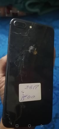 آيفون 8 بلس • بطارية ٩٤٪ • نظيف