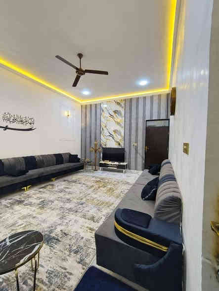 مكتب عقارات الاكرم
‼️بيت للبيع‼️
📐المساحة٢٠٠م  طابق ونصف
🔴 التفاصيل الطابق الاول غرفتين استقبال صاله مطبخ حار بارد صحيات داخلية وخارجية
الطابق الثاني غرفة كبيرة 10x5 مع صحيات 
📍العنوان البصرة شط العرب الجزيرة باب الهوى 
💸💵السعر ١٢٠ قابل للتفاوص.
الاتصال على الأرقام
***********
***********
***********
