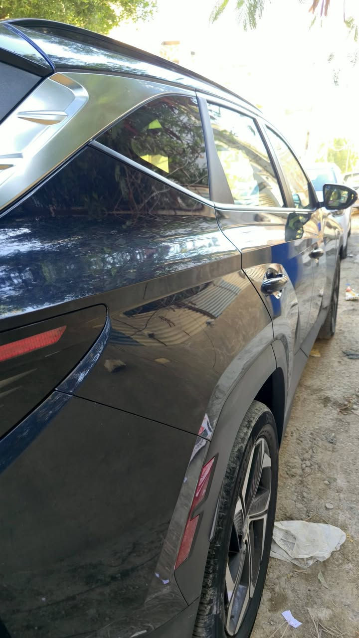 للبيع فقط 
توسان هايبرد ٢٠٢٣  فول مواصفات 1/1 نظيفه جدا 
جاهزة بدون اي نقص ماشية ٧٥ الف كيلو
بانوراما /  4  انظمة قيادة / شاشة كبيرة / قطعتين تبريد / تحكم وتدفئة بالكشنات / صندوق كهرباء / شفتات ستيرن  وباقي مواصفات المعروفة 
حادثها بسيط مبدل بنيد والصندوك معدل بارد 
KM8JFCA10PU132654
السعر ٢١٦ بيها مجال بسيط 
مكاني بغداد البنوك 
***********
