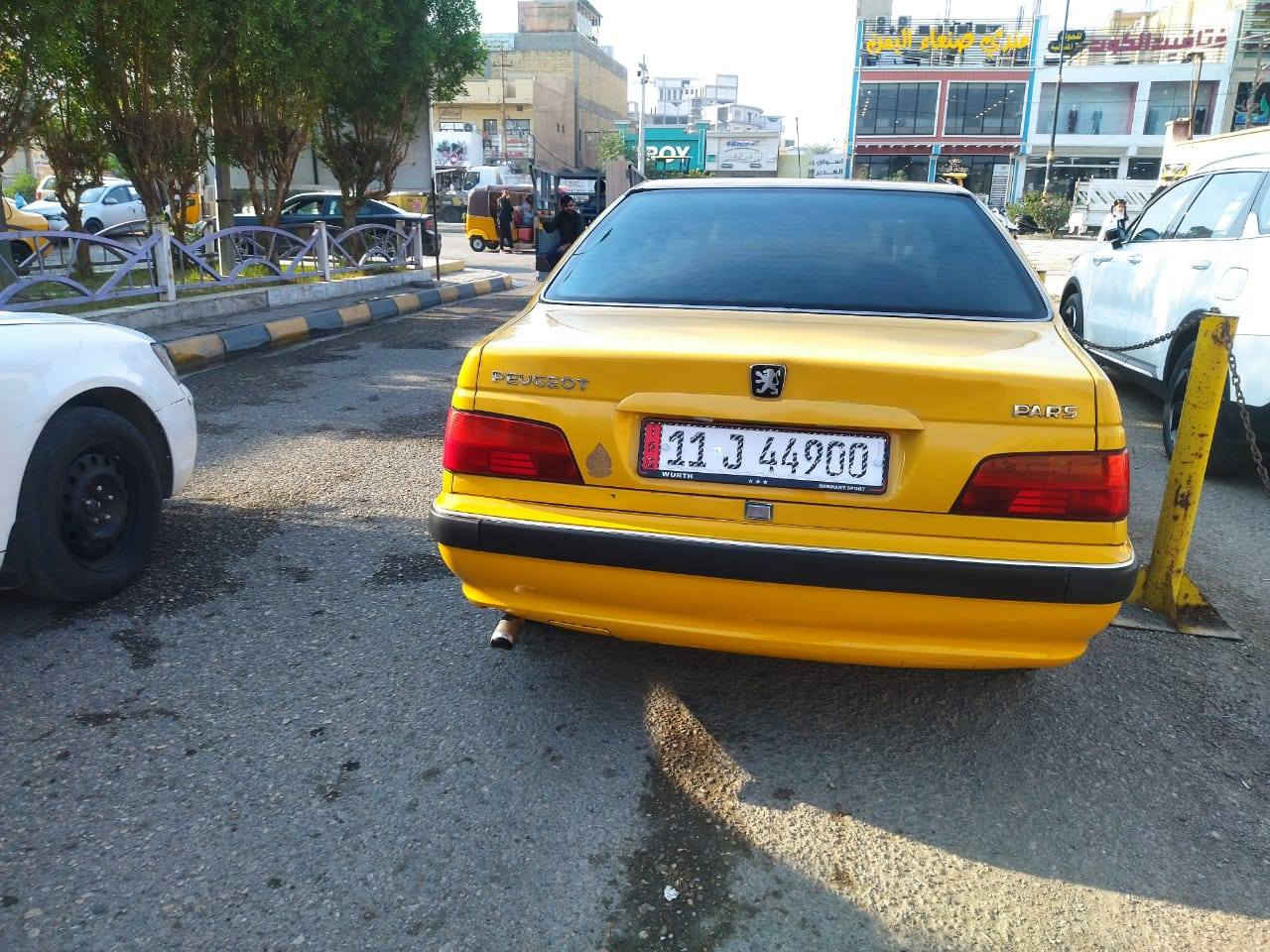 بيجو بارص موديل 2015
محرك وكير مكفولات
تبريد شغال
رقم بغداد الجديد بسمي
مكان السياره واسط 
بيها هلالات الخلفية وبيها بارد خلف باب السايق
***********
