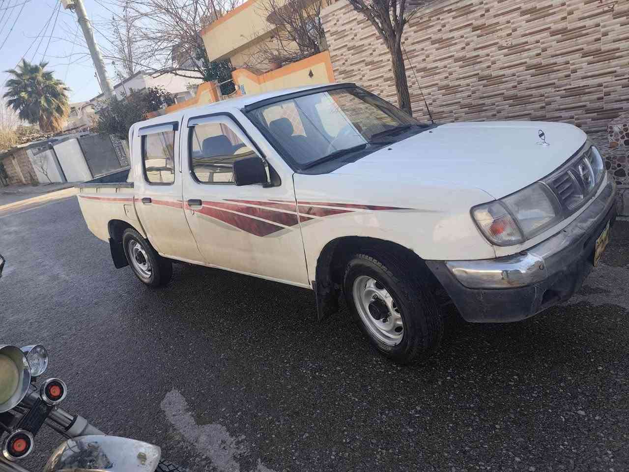 بەناوی خوای گەوورە 
نیسان ٢٠٠٢ 
سەیارەکە ساقە 
نە موسە نە بڕاوە
گێڕ و مەکینە بەشەرت
کامل پەمپە لەسەر ساغی
تەبریدە پاوەر نیە 
هەمو گیانی بەشەرت مەسروفی تیا نییە 
سعر (٤٣)
ژ.م***********
جوابی کۆمێنتو نامە نادەمەوە لەگەڵ ڕێزم حلبجة, السليمانية
