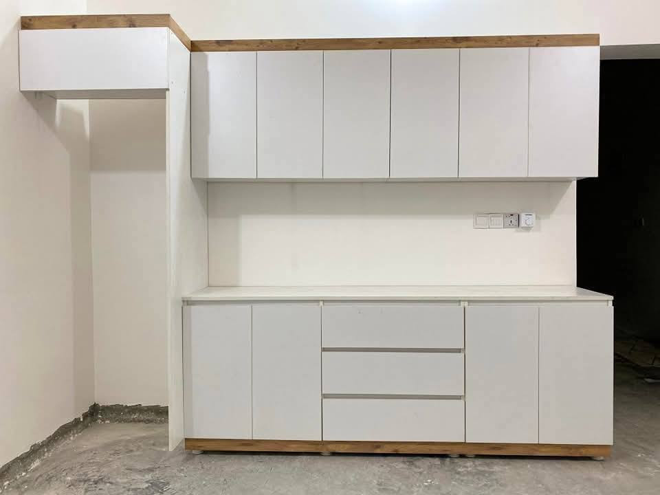 هه راج هه راج كه وانته ريكي 3مه تره مخسله كه شي مه ترو نيو به 550هه زاره ره نكوديزائين به خواستي كريار خويه تي بو زا نياري زياتر بيوه نديمان بيوه بكه ن *********** واتسئاب فايبه ريشي له سه ره گه ياند مان هه يه بو سه رجه م شاره كان ***********
