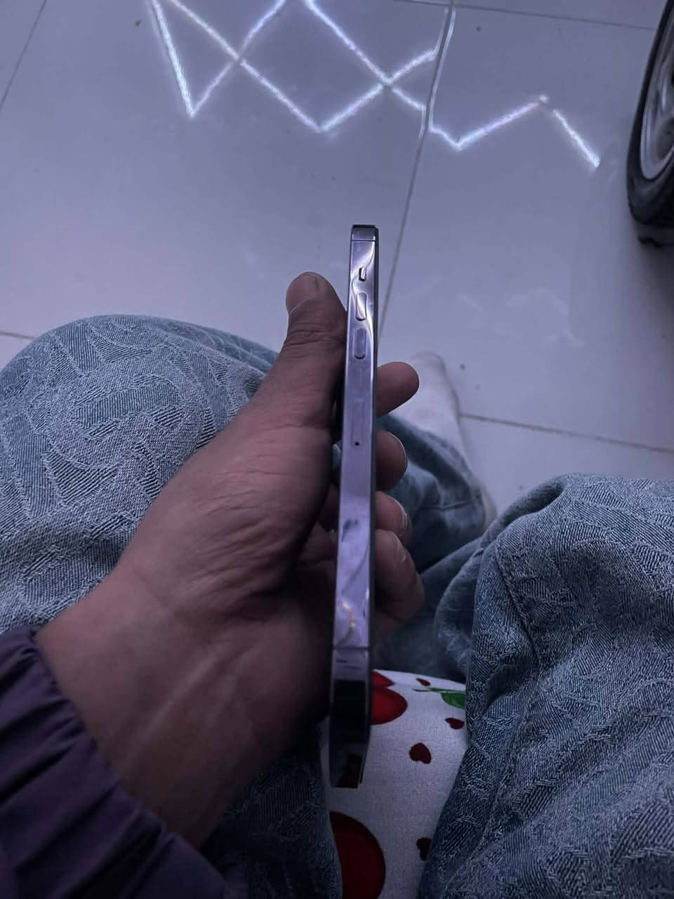 ايفون 14 برو ماكس ذاكرة 256  الجهاز شغال مبدل شاشه وبطاريه فيس ايدي شغال باقي الشغلات كله مكفول السعر 600 وبي مجال مكاني بغداد المحموديه رقمي *********** فقط واتساب
