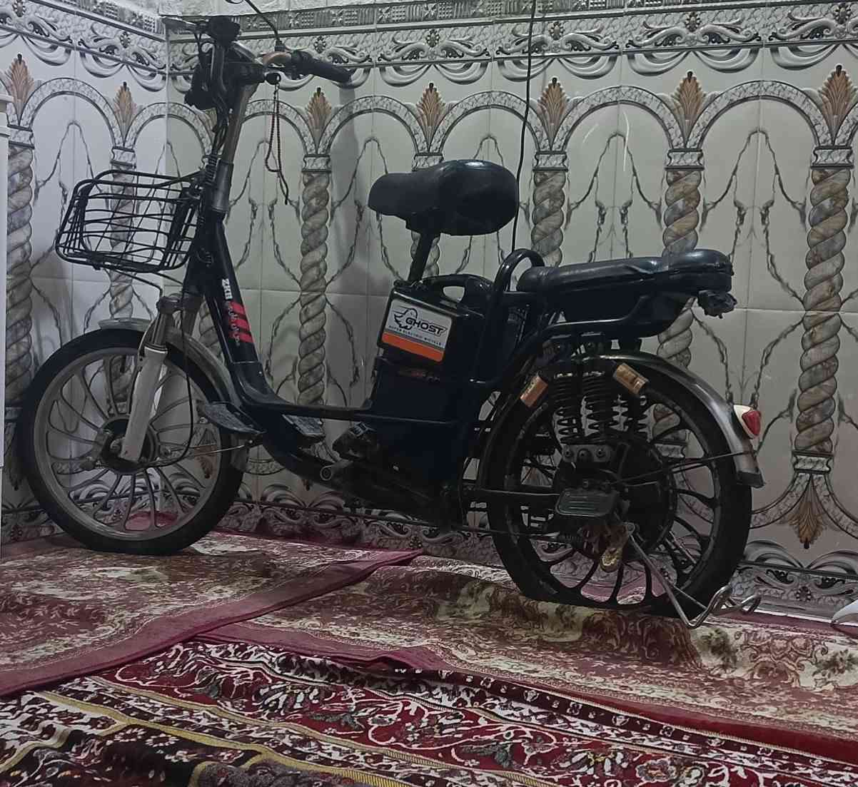 دراجه شحن للبيع شغاله وكامله وعلفحص سعره 200 العنوان الحله الثوره قرب جامع الحيدري ***********
