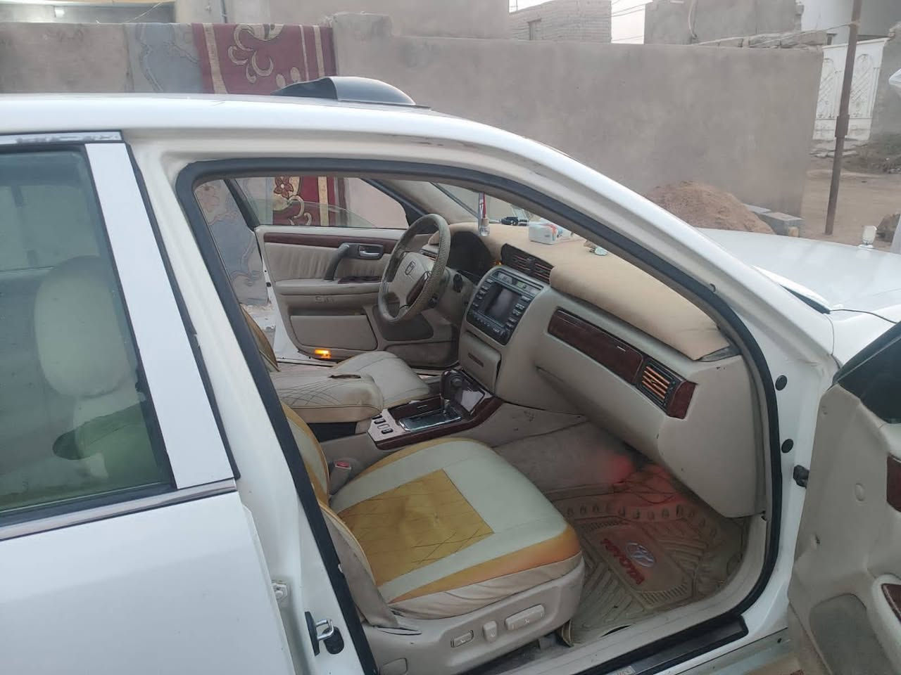 سلام جنون للبيع مكفوله كص والعيب الشرعي رقمي ***********
