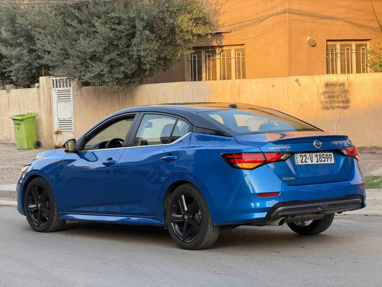 -
Nessain  سنترا 
موديل  2023  مرقمة اربيل تحويل للمشتري
ماشية 29 Mi 
مواصفات SR فول فول تو كلر بلادي اصلي
سلايت سقف اسود بلاك 
تشغيل بصمه 
البوب بصمة 
تشغيل عن بعد
٥ كامرات  
كشن جلد كشن كهرباء 
كشن تدفئة
ستيرن تدفئة
ستيرن حرف D
سماعات Bose
سبايدر خلفي 
 وبعد بيها مواصفات معروفة
السيارة بدون قطرة صبغ بيها فقط بارد تعديل
مكان السياره بغداد حي الجهاد الاطباء 
سعرها  165 ورقة  
*********** 
واتساب متوفر او الاتصال عالرقم
