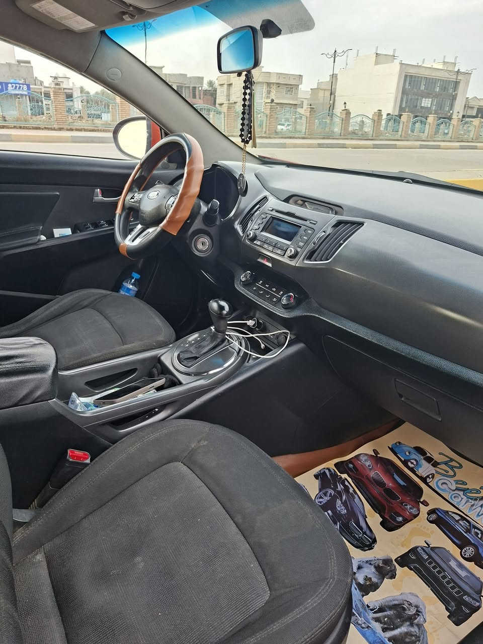 كيا سبورتج ٢٠١٢ رقم بغداد محرك ٢٤٠٠ دوش  وارد امريكي ضررها بنيد فقط
بدون دواخل السعر ١٢٧ هذا رقمي الي يريد

 يتواصل *********** .
