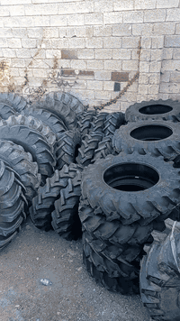 تايرات  زارعي  موجود /    جملة    و  مفرد     ارخص  من كل  صوق    نوعي...