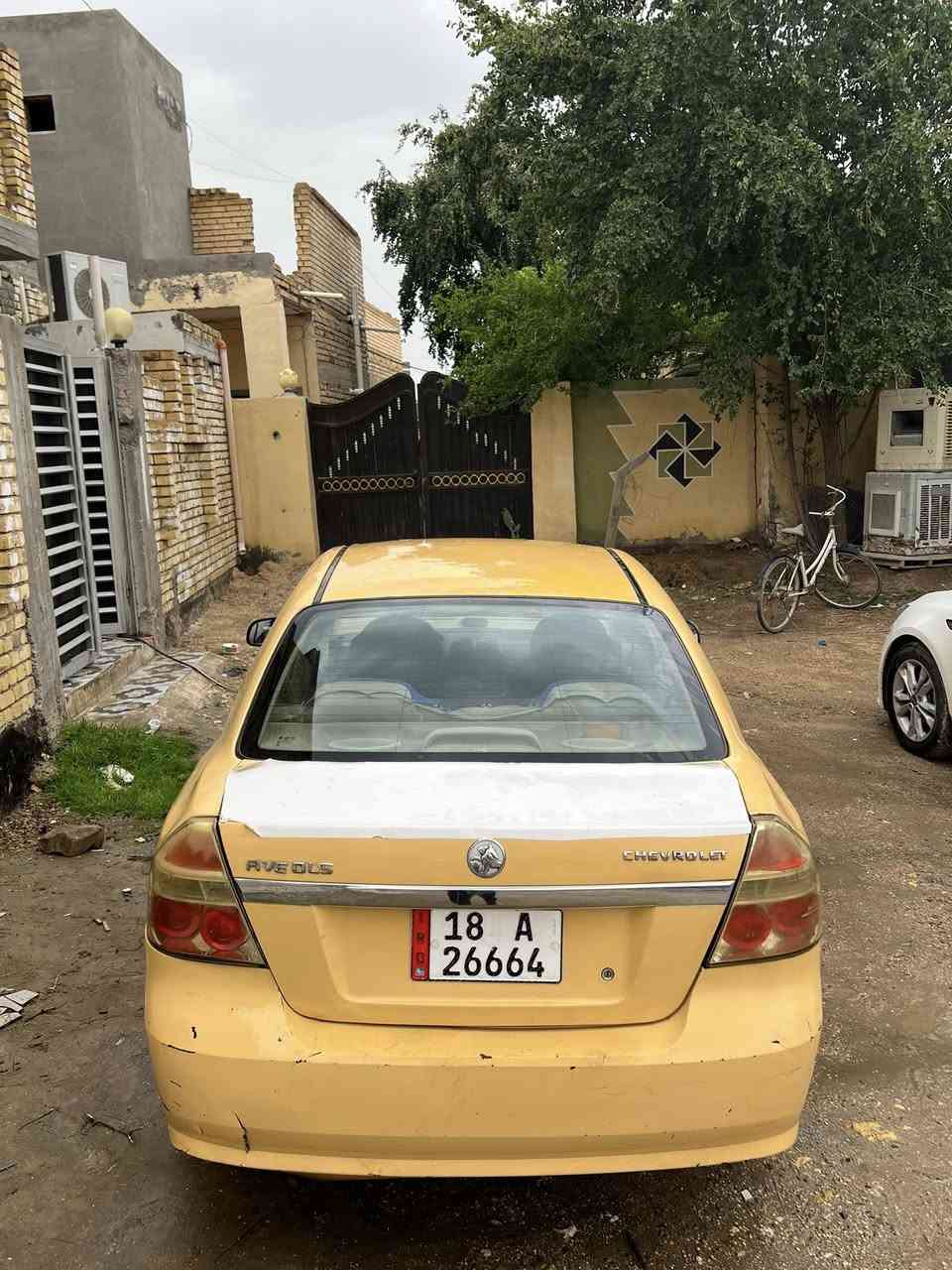 السلام عليكم 
أڤيو موديل 2011 خليجي رقم انگليزي سياره خير من الله گير ومحرك أوتوماتيك للأستفسار ***********
