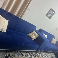 تخم • ٨مقاعد • بي مجال