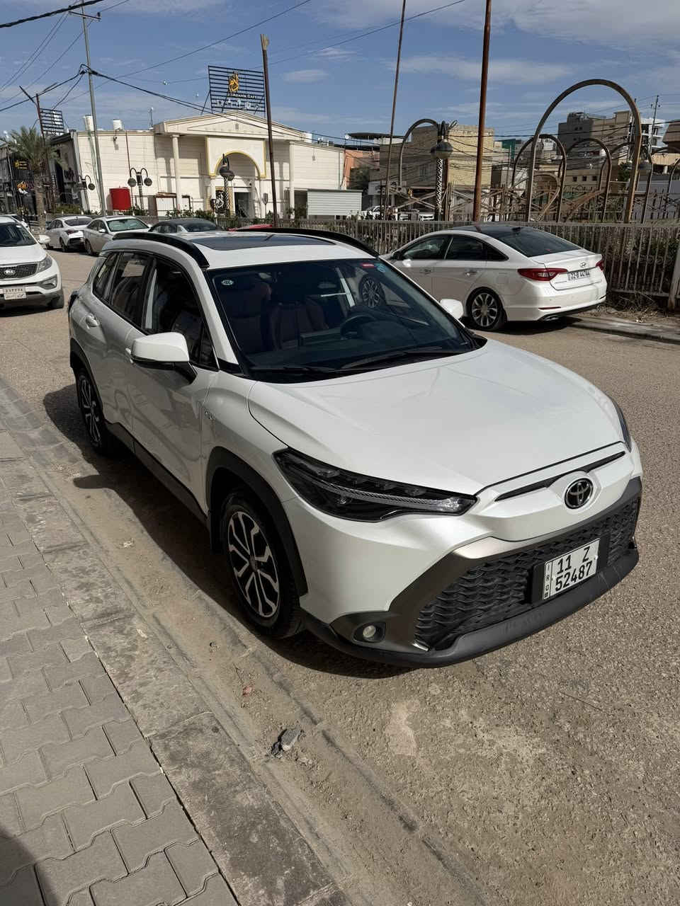 السلام عليكم
Toyota frontlander 2025 Hybrid

فرونت لاندر  فئه s فول مواصفات

عداد المسافه 15 الف  

مكينه 2000 هايبرد 

كشنات جلد احمر

تحكم ستيرن 

جنطة كهرباء

كرسي السائق كهرباء

تبريد أمامي خلفي 

فتحه سقف 

كامره خلفيه 

ويل كب 

رادار امامي 

تحديد الخروج عن المسار

نظافه 100‎%‎ شرط الفحص

السعر 28 مليون 

اي استفسار 

***********

مكان السيارة النجف
