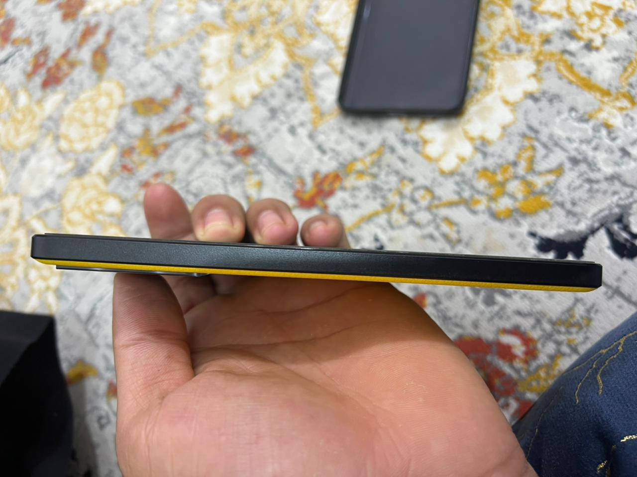 بوكو X6 Pro 5G
ذاكره 512 نضافه
 99 مستعمل قليل 
كامل الملحقات
سعر 300
***********
