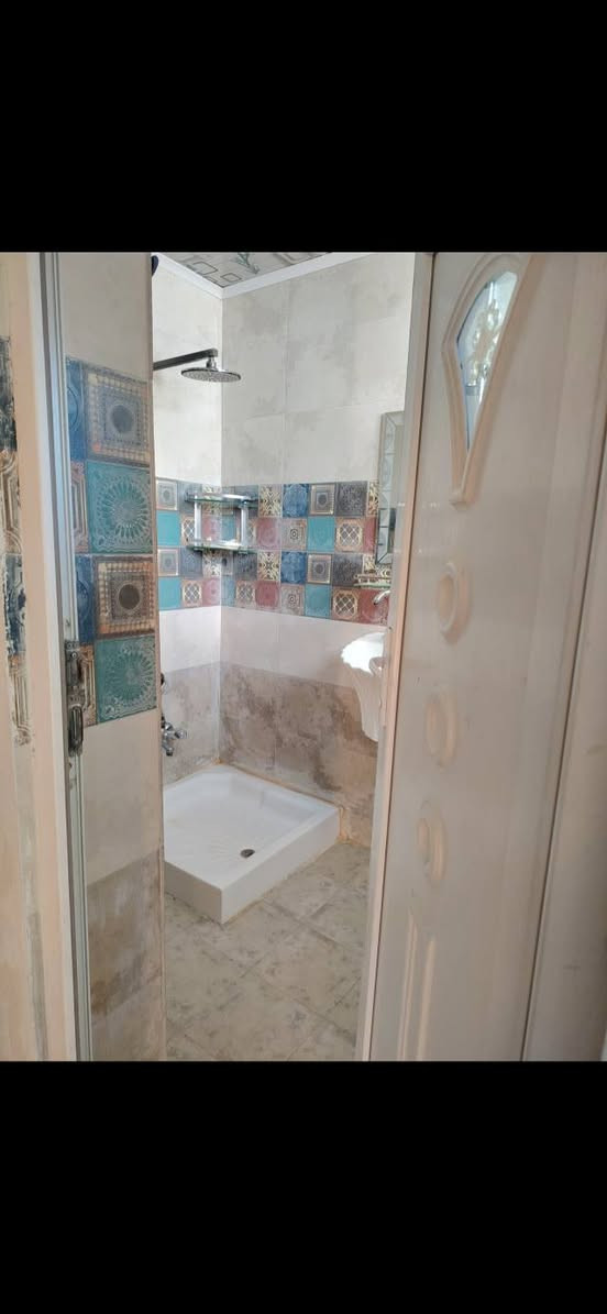 بيت طابقين في كربلاء البوبيات مساحه ٢١٠ متر طابو زراعي سند ٢٥ بأسمي بالطابو يحتوي على ٤ غرف نوم .تبليط وماء ومجاري السعر ٢٢٥ مليون ***********
