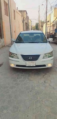 للبيع سوناتا 2010خليجي مكينه 2400 دوش صبغ عام سعر 97 إتصال 07803289291