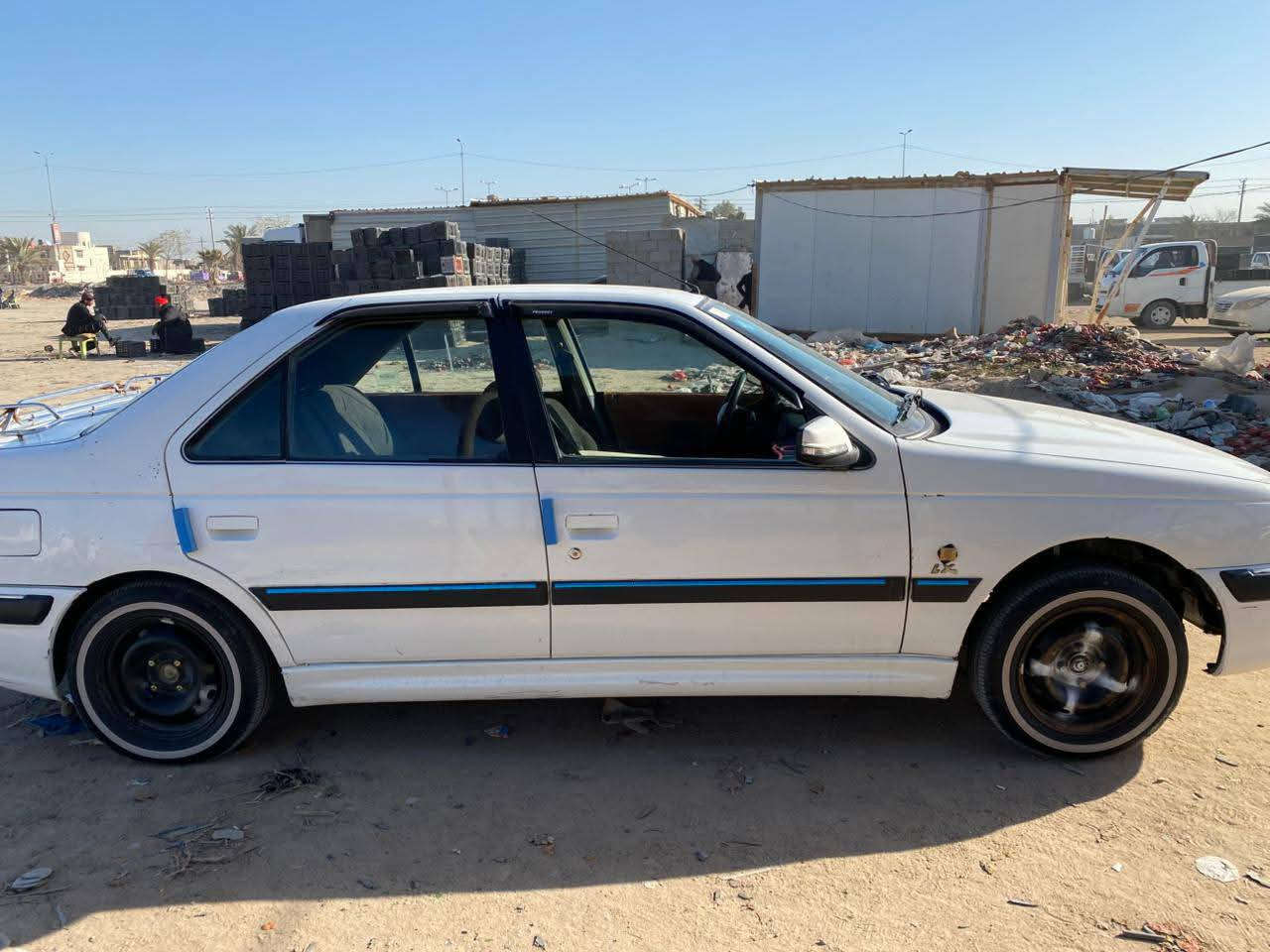 سلام عليكم بيجو بارص 2015 
رقم انكليزي الجديد باسمي تحويل ثاني يوم 
كير ومكينه خير من الله ترايك وين ميعجبك 
سياره بيه 2قطع باب وره سايق وبنيد طاير مبدلات نفس الون وشركه 
لايتات امامي جديد +منضومه زنون 
بكل لايت جديد نوع لد الحديث 
غرفة السياره جديده +الكاعيه جلد 
تيرات جديد ابو الخط 
تبريد شغال +تتفئه ع سويج 
حداديه نسبة 70% 
قايش تيم كيس جديد 
دسكات +بنزات خلفي جديد 
كهربيات كله شغاله مابيه شي مطفي 
هورن بوش +مضخم صوت +دمام ب
 الجنطه 
داينو ب الكارتون 
تعال شوف وقتنع وبيك خير وتدلل 
سعر43وبيه مجال حك الجيه 
رقم ***********
وماسنجر النجف, العراق
