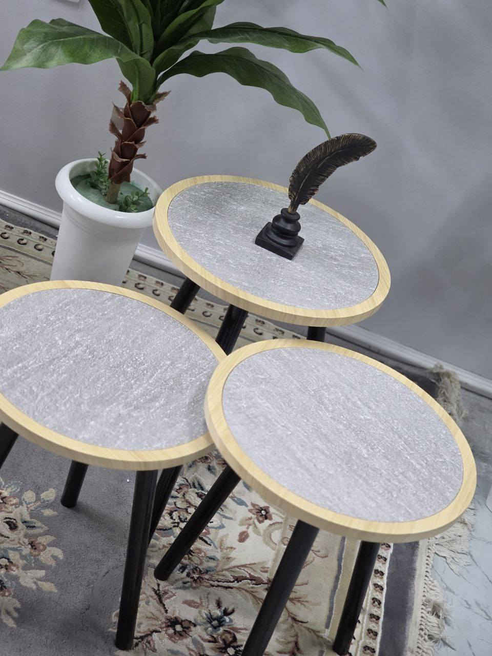 ✨ وصل الجديد يمّنا وبسعر يفرّح ✨
🪑 طبلات ثلاثي – بثلاث موديلات أنيقة
تصميم عملي وعصري يضيف لمسة حلوة لأي مكان 👌
تستخدمها بالصالة، غرفة الجلوس أو حتى ديكور ✨
✔️ ثلاث موديلات مختلفة
✔️ قطر الدائرة: ٤٠ سم
✔️ متوفرة بـ رجل حديد أو رجل خشب
✔️ ثابتة وقوية وتتحمّل
💰 السعر: 65  🔥
🚚 التوصيل مجاني:
✔️ داخل بغداد
✔️ لجميع المحافظات


**إذا كنت صاحب هذا الإعلان وتريد حذفه لأي سبب، رجاءا أرسل رسالة إلى الدعم الفني**