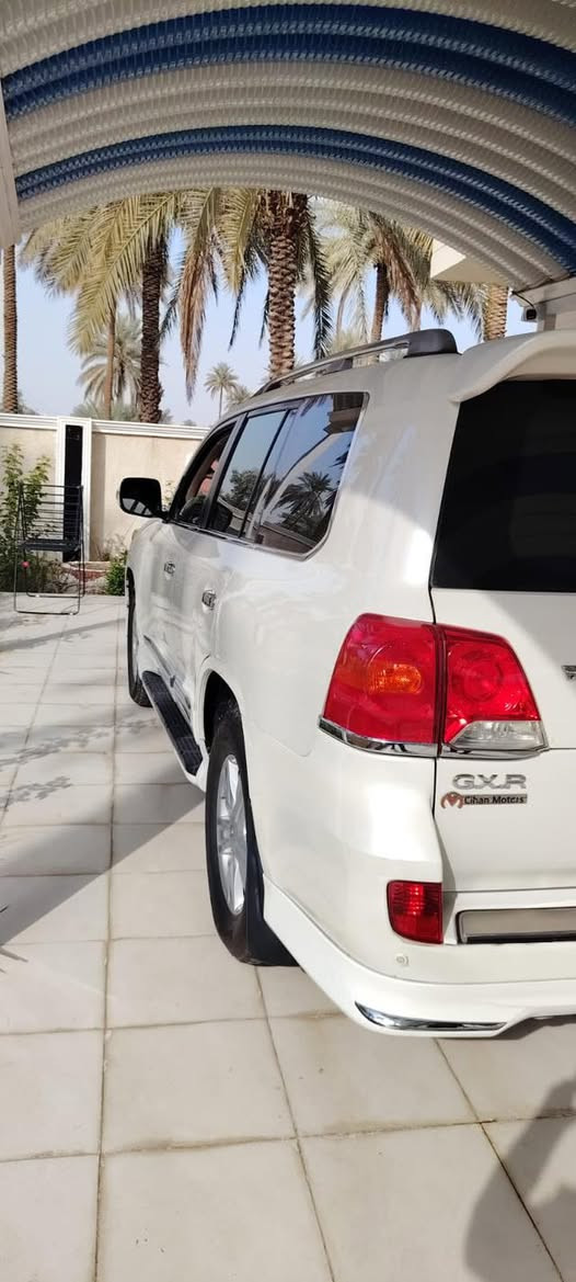 لاندكروز موديل 2014 كفالة عامه
سيارة فول مواصفات واحد على واحد 
مكينة وكير خير من الله 
حداديه تخم تاير  سيارة نضيفه معنى الكلمه 
رقم اربيل دولي تحويل وكالة شوكت متريد 
سعر 4شدات وعشرة وبيها مجال 
عنوان سيارة كربلاء طوريج 
0773 240 0829‬
