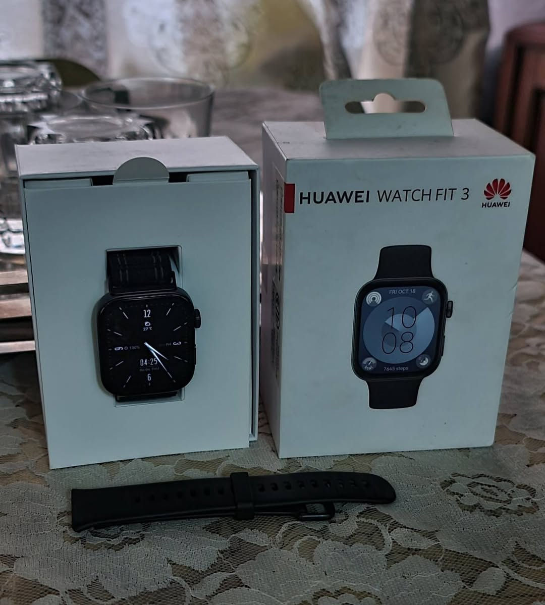 HUAWEI watch Fit 3 
Black 
نظافة 95% 

بطارية 14 يوم 
نظام تتبع الصحة والرياضة كامل 
سير إظافي 
ملحقات كاملة
مكان ديوانية

السعر 80 الف


**إذا كنت صاحب هذا الإعلان وتريد حذفه لأي سبب، رجاءا أرسل رسالة إلى الدعم الفني**