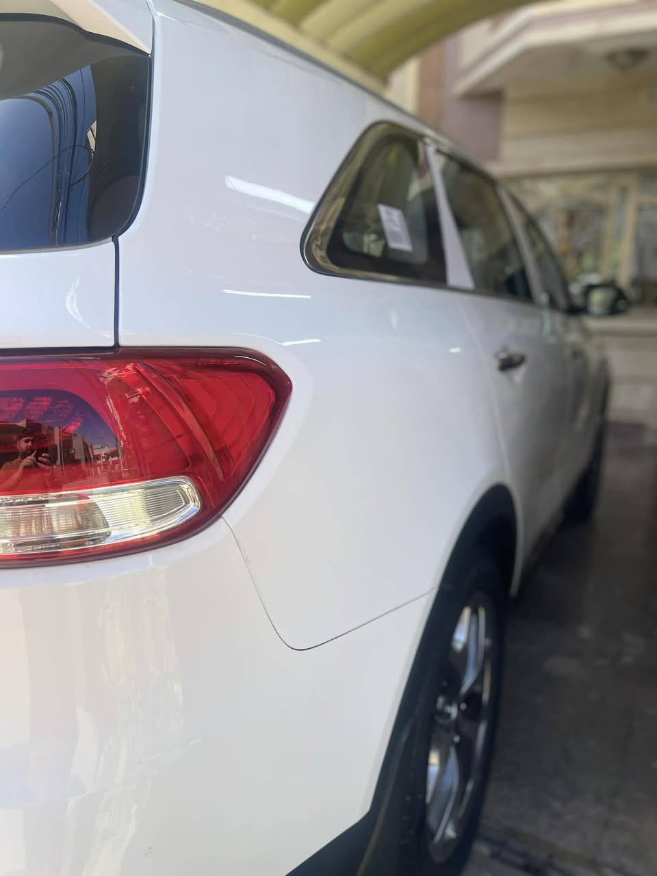 السلام عليكم سورنتو موديل 2016 خليجي نص فول
بصمة 
جنطة كهرباء 
كشنات جلد و كهرباء 
حساس امامي وخلفي 
كامرة خلفية دوارة 
سبعة راكب 
ثلاث قطع تبريد 
ماشية 123 حقيقي 
ثلاث وضعيات قيادة 
وبعد بيهة هواي موصفات 
مكينة 6 سلندر  خير من الله 
با اسمي سنوية رقم بغداد 
بيهة شوي بارد بلباب خلف  سايق شبر 
وكارت تكحيل بالجنطة يم علامة كيا شي بسيط كلش 
السعر 198 وبي مجال 
مكاني بغداد 
***********
