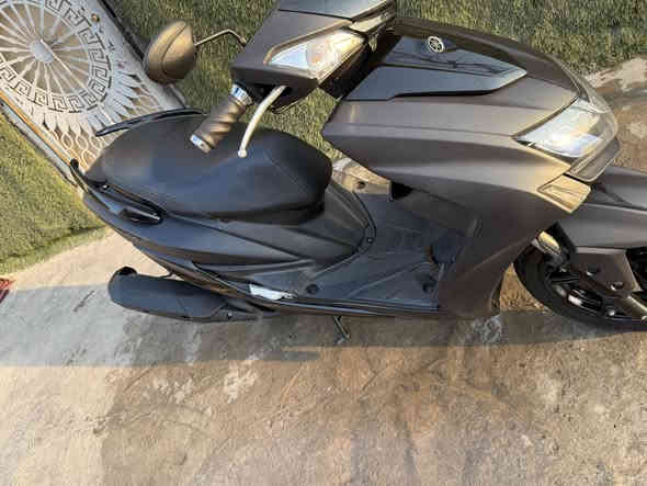 ‏دراجة سوس جيب الخامس للبيع بغداد  مقفولة.               
‭٠٧٧٣ ٥٦٣ ٥٠٧٠‬
