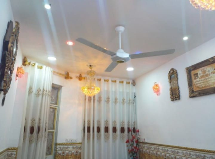 دار لبيع سبع قصور شارع ابوعلي قرب عن الشارع العام 100متر الواجهه 4ونص ونزال25كامل تجيب غراظك وتكعد ماناقصة شي طابق ونص غرفتين نوم باقي التفاصيل اتصل ***********بلخدمة السعر 60 موجود خاص
