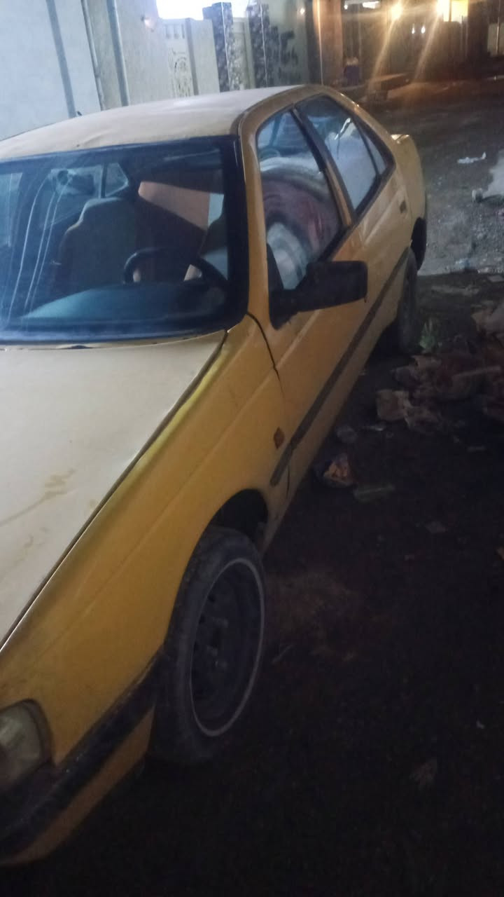 بيجو روى 2009سنويه ضايعةساحبله واجه من المرور رقم نجف الماني كيره زين مكينه تبخر  وتخربط تايرات نص عمر كهربائيات شغاله عظمته وصفاحه حلوة داخله حلو شايل روحه مقبول صدر أمامي تعبان صدر خلفي زين سيارة تشغل كلشي مابيه اطلع وين ميعجبك بس بيه خربطه على السلولي أبيع كوم حديد برميل واربع تايرات اكفلك سرقه وعشائر فقط والباقي كوم حديد السعر 10وبيه مجال حك الجيه اتصال *********** بس الشراي يخابر
