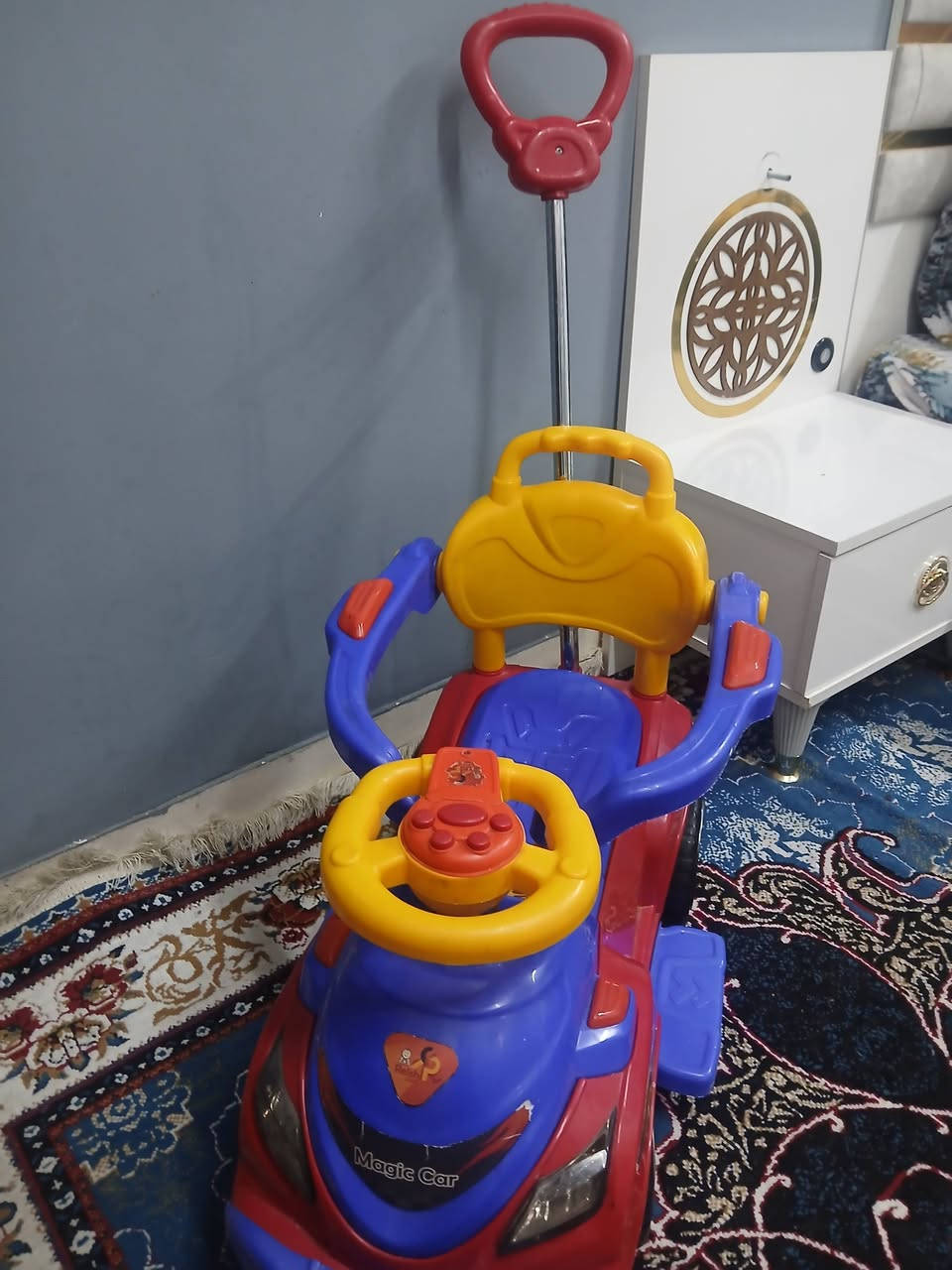 سلام عليكم
سيارة جديده ونظيفه كلش ابني مالعب بيها  
السعر 25
برده سحب لون رصاصي جديده الله شاهد 
السعر 25  القياس متر و  نص


**إذا كنت صاحب هذا الإعلان وتريد حذفه لأي سبب، رجاءا أرسل رسالة إلى الدعم الفني**