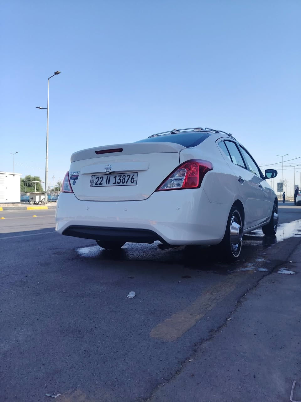 السلام عليكم عندي نيسان سني موديل ٢٥ السياره كفاله عامه ماعده بيه بارد يم الدعاميه الخلفيه اصبع السياره ماشيه٣٢ السياره بسمي رقم شمالي السياره معروضه ١٣٢ وبيه مجال حك الجيه مكاني واسط مركز المدينه ملاحضه السياره بدون غراض الاستفسار هاذه رقمي ***********
