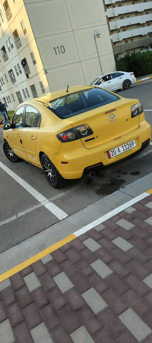 السلام عليكم مازدة زوم 3 موديل 2009 وراد امريكي
محرك 2000 مكفول من التنقيص والتبخير كير بشرط ترايك للبصرة 
صدر امامي وخلفي جديد 
تخم تاير جديد 
الكهربائيات السيارة كله شغاله 
السيارة عليه ادامه كامله 
منظومه تبريد جديدة 
السيارة ضررهة جاملغ عكس السائق بدون لغد وبدون شواصي
السعر 47 وبيه مجال 
مكان السيارة بغداد 
***********
