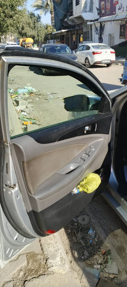 ‏سوناتا 2011وارد امريكي السعر 70وبيها مجال
‏تخم تاير صدر خلفي امامي جديد تبريد قطعتين شغال كهربائيات كلها شغاله 

‏محرك 2400دوش خير من الله 

‏ساره مكلوبه ومصبوغه حزام والبونراما مالتها مكصوصه ومبدله

بيع او مراوس حسب

***********
